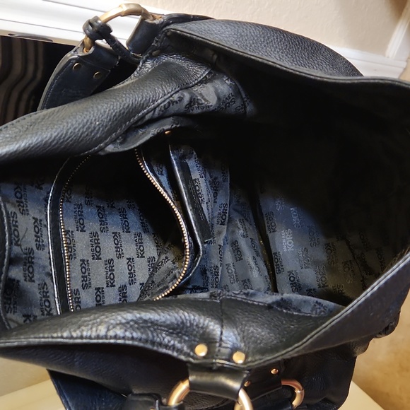 Michael Kors Bag - Picture 5 of 6